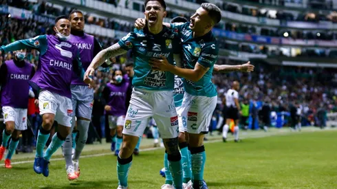 Víctor Dávila anotó una joya en la final de la Liga MX