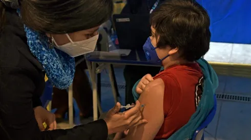 Proceso de vacunación menores de edad