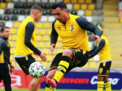 Paredes sueña con Copa Libertadores y Chupete Suazo