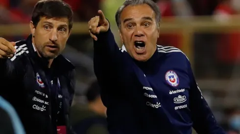 Lasarte ya eligió al capitán de Chile para los amistosos contra México y El Salvador, pero se lo reserva por ahora.