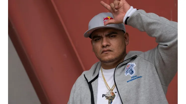 Aczino llega hasta Viña del Mar para formar parte de la Final Internacional de Red Bull Batalla, tras su tercer lugar en la edición 2020.