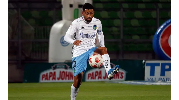 Ramón Fernández también tenía sobre la mesa dejar el fútbol, aunque ahora los caminos lo llevan a Viña del Mar