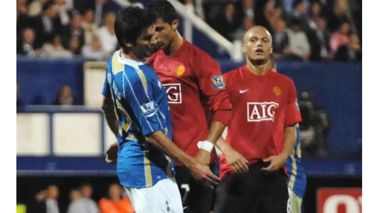 Cristiano Ronaldo dándole un cabezazo a Hugues