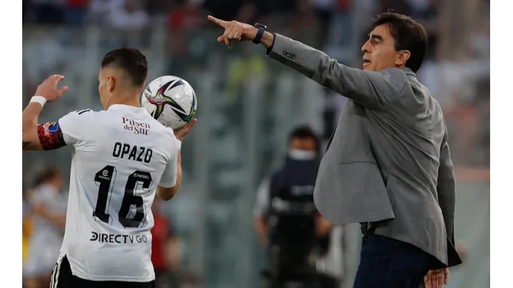 Gustavo Quinteros ya piensa en la próxima temporada y pide refuerzos