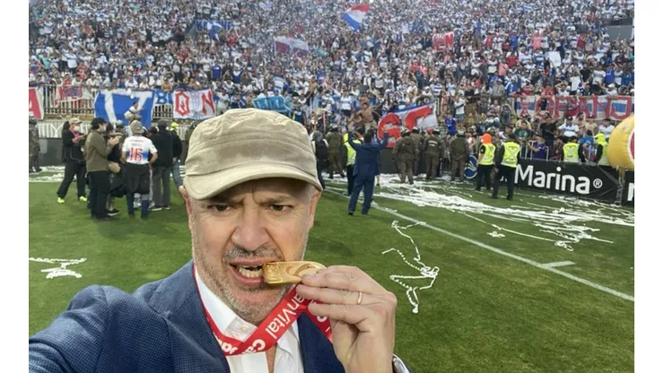 Juan Tagle celebrando el tetracampeonato de la UC