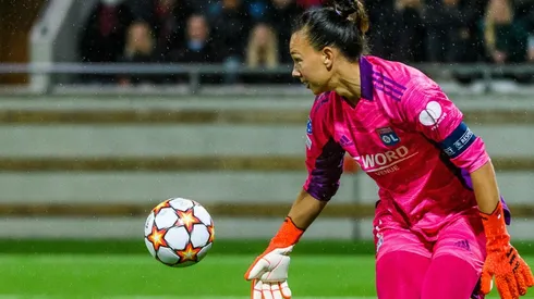 Tiane Endler se consolida como la mejor del mundo