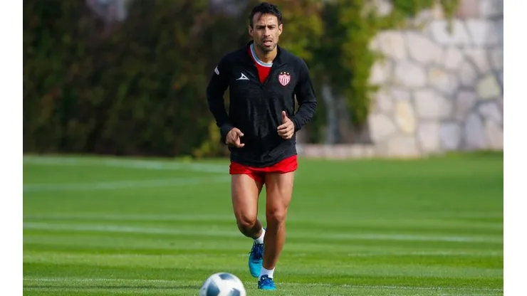Jorge Valdivia se sumó al Necaxa