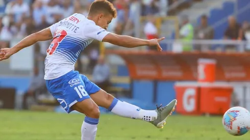 El Enano aún no define su futuro en Católica.