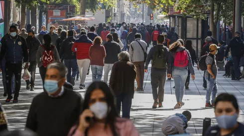 Plan Paso a Paso | Región Metropolitana y otras 22 comunas avanza a Apertura Inicial