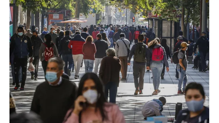 Plan Paso a Paso | Región Metropolitana y otras 22 comunas avanza a Apertura Inicial
