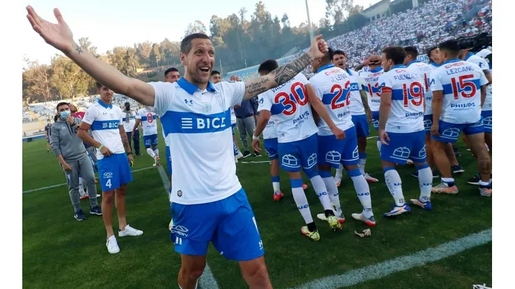 La Católica bajó la 16 con un tetracampeonato histórico.
