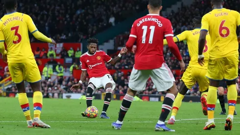 Manchester United se mete de lleno en la pelea por clasificar a Champions League.