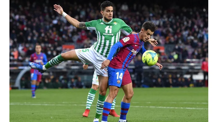 Betis derrotó al Barcelona y se mete en la pelea por el liderato de La Liga