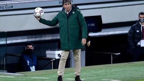 El equipo que dirige el técnico chileno Manuel Pellegrini se defendió tras una dura acusación que les hizo la UEFA junto con una sanción en dinero.