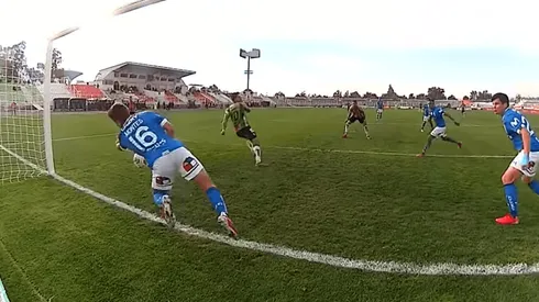 Arquerazo: el tapadón de Clemente Montes entre las curiosidades del Campeonato Nacional 2021.