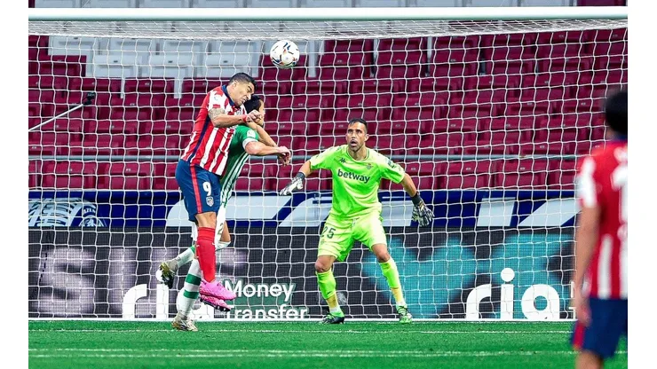 UEFA sanciona al Betis y lo amenaza con dejarlo sin competiciones