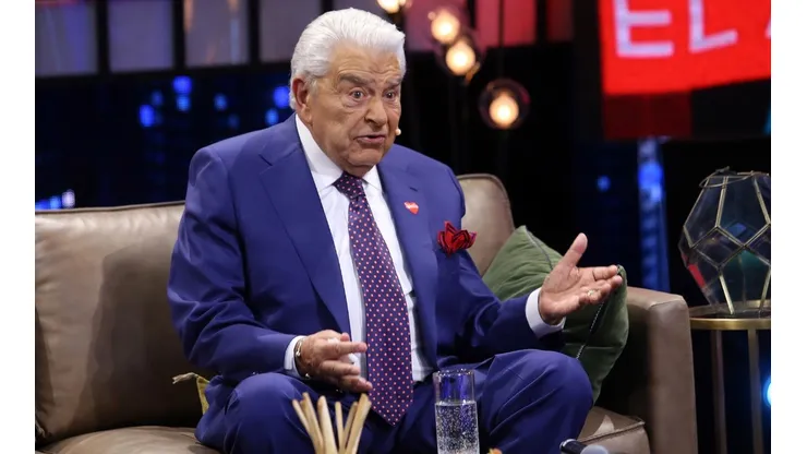 Mario Kreutzberger, Don Francisco, en Los 5 Mandamientos.