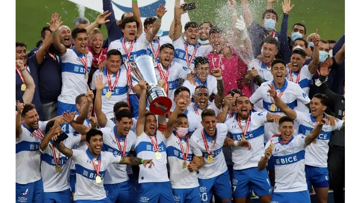 Universidad Católica se convirtió en el primer equipo chileno que sale campeón cuatro años consecutivos