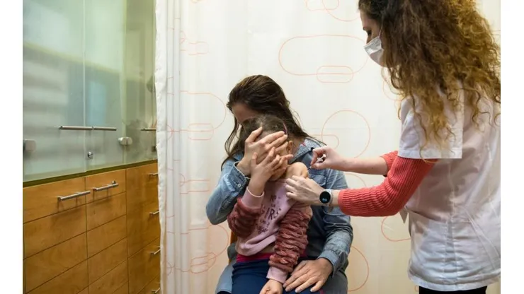 Vacunación infantil en Israel