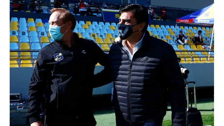 Sensini junto a Quinteros