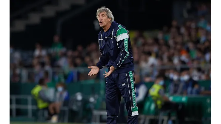 A Pellegrini no le ha ido bien contra el Barcelona