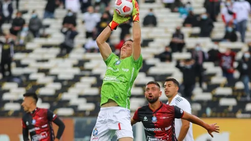 Nacho González jugando contra Colo Colo