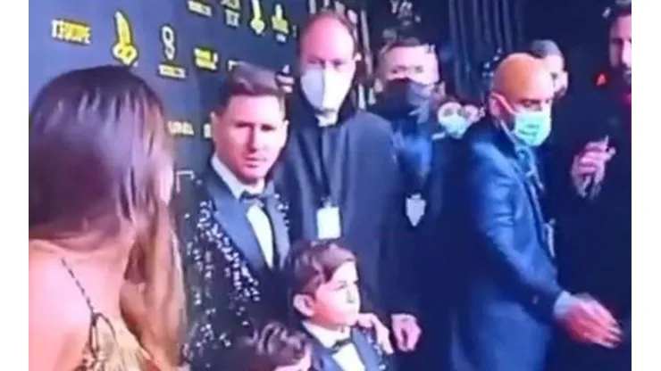 Messi hizo respetar el lugar de su esposa en la gala.