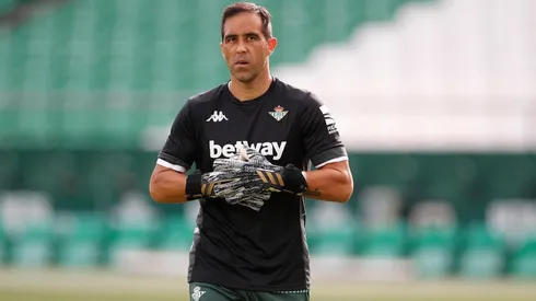 Claudio Bravo ha estado alternando en la titularidad con Rui Silva.