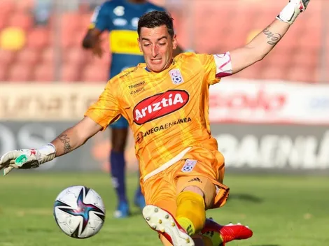 Nicolás Peranic le saca la lengua al "hombre del maletín"