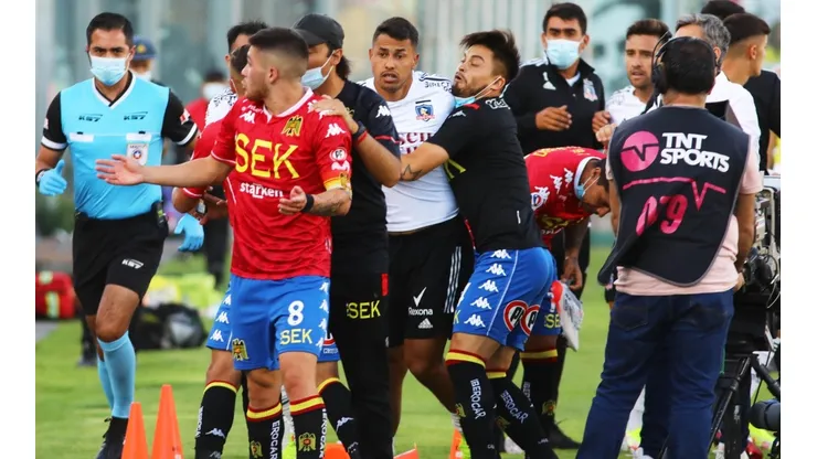 Felipe Méndez sigue alegando inocencia: reitera que no dedicó nada a Colo Colo en el triunfo de Unión Española.