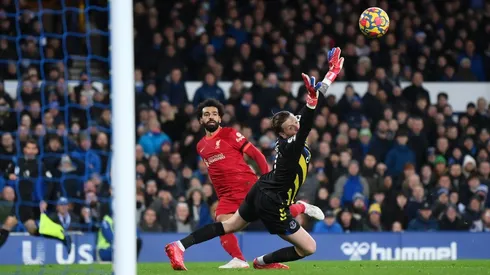 Salah marcó un doblete