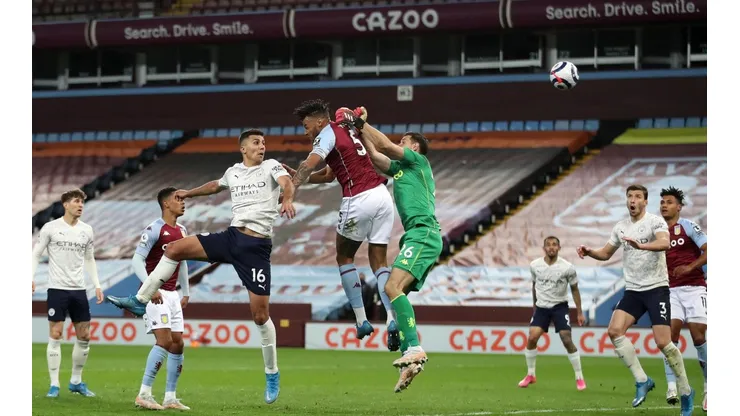 Aston Villa marcha en el 13° lugar de la Premier League con 16 puntos.
