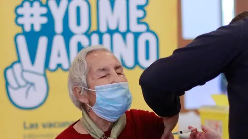 ¿A quiénes les corresponde vacunarse contra el Covid-19 este miércoles 1 de diciembre?