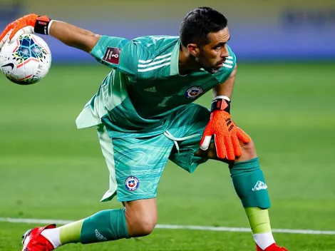 Claudio Bravo se ve como entrenador tras su retiro del fútbol