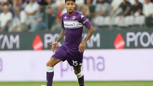 Erick Pulgar viene sin jugar en la Fiorentina por una rebelde lesión.