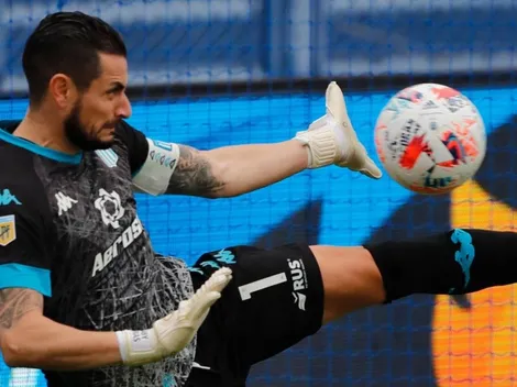 Larga baja en la Roja: Racing confirma grave lesión de Gabriel Arias