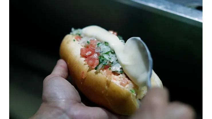 La mayonesa es el ingrediente perfecto para un completo casero.