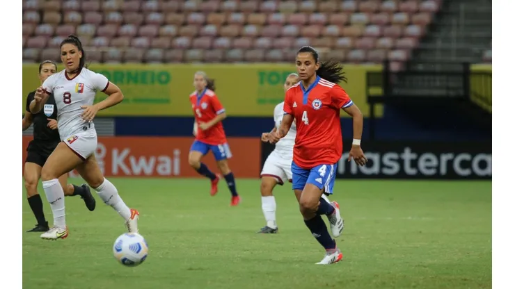 Chile empazó con buen pie su participación en el cuadrangular internacional.