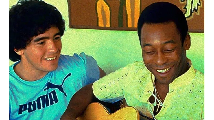 Maradona y Pelé en su juventud