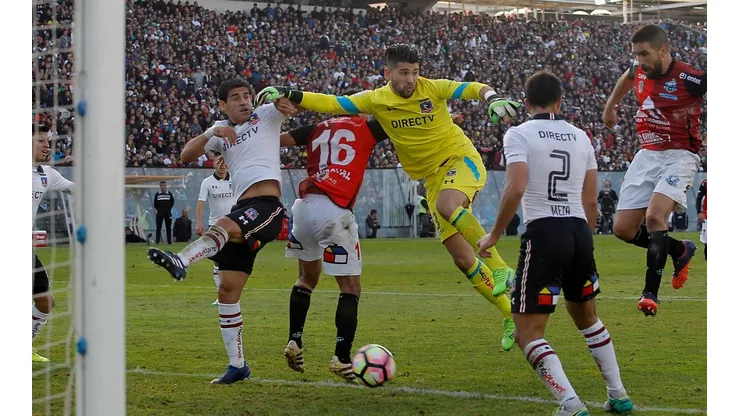 Colo Colo empató con Antofagasta el 2017 y le dejó el título servido a la "U"