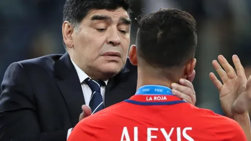 Alexis y Maradona compartieron en la Copa Confederaciones