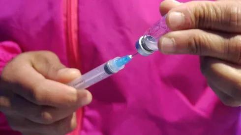 ¿Quiénes deben vacunarse hoy jueves?