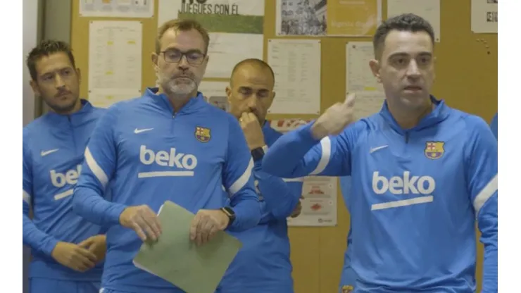 Xavi Hernández quiso levantar al plantel luego del empate ante Benfica