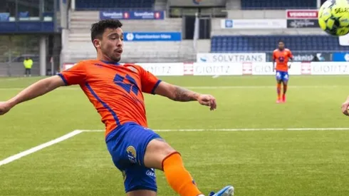 El ex seleccionado nacional volvió al fútbol de honor en Noruega.