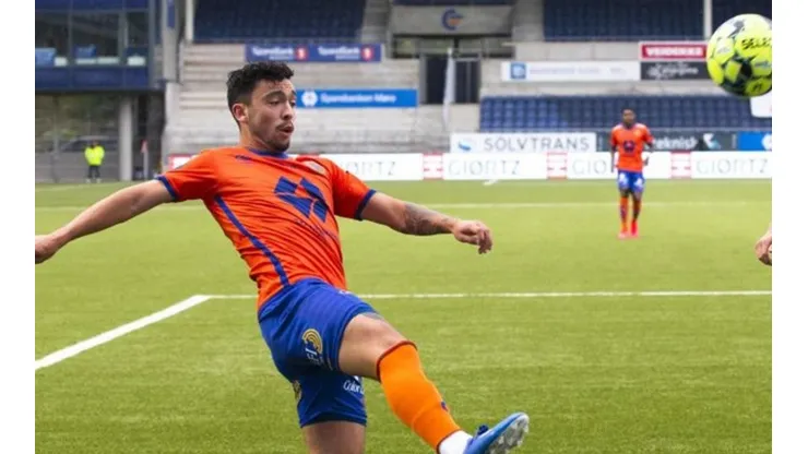 El ex seleccionado nacional volvió al fútbol de honor en Noruega.