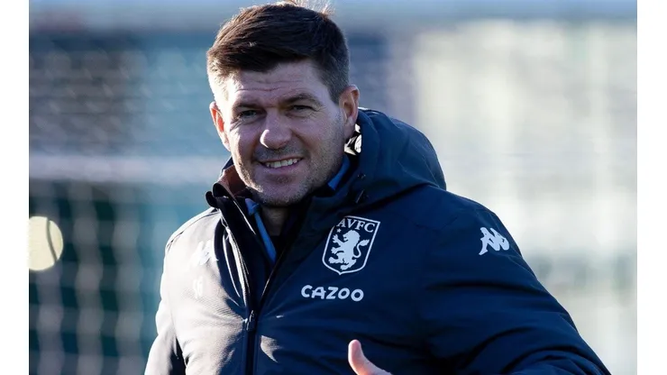Steven Gerrard cambia alimentación de Aston Villa