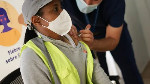 ¿Quiénes se vacunan con la dosis de refuerzo contra el Covid-19 durante la semana del 22 al 28 de noviembre?