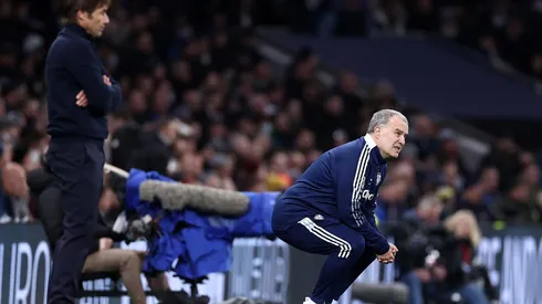 Bielsa y Conte en el partido entre el Tottenham y el Leeds