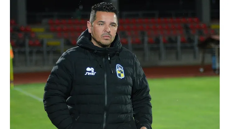 En Cobreloa esperan que Héctor Tapia deje la banca de Coquimbo para llegar a Calama.