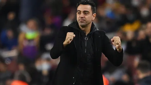 Xavi debutó con una ajustada victoria en la banca del Barcelona.